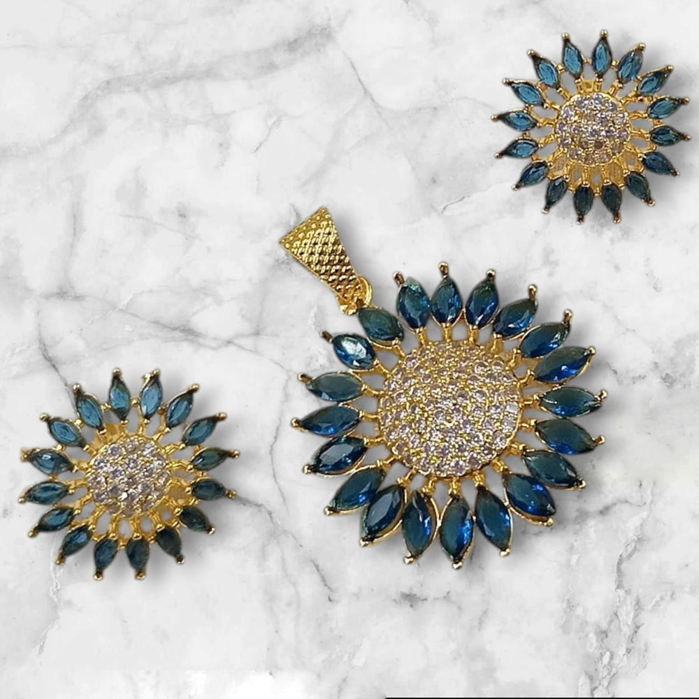 NAFJ Gold Plated American Diamonds Pendant Set