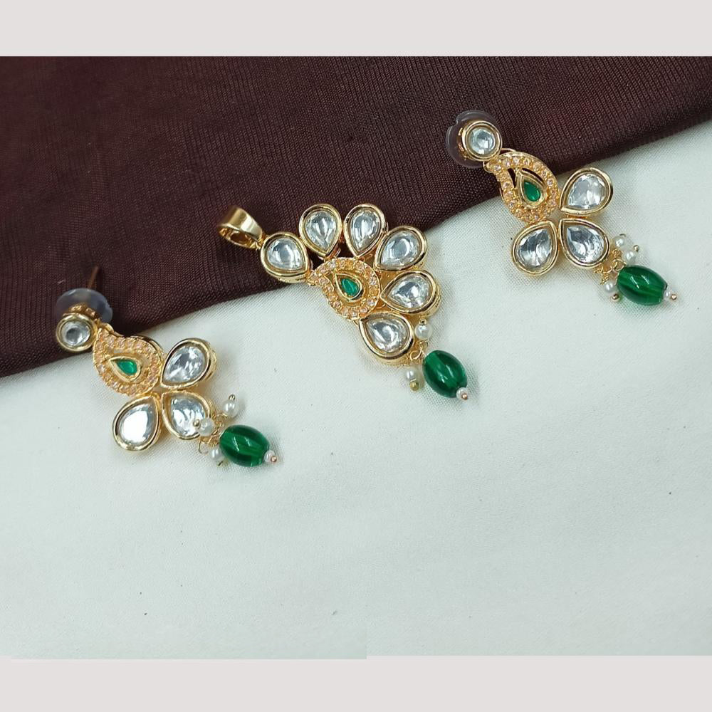 NAFJ Stylish Kundan Pendant Set With Matching Earrings