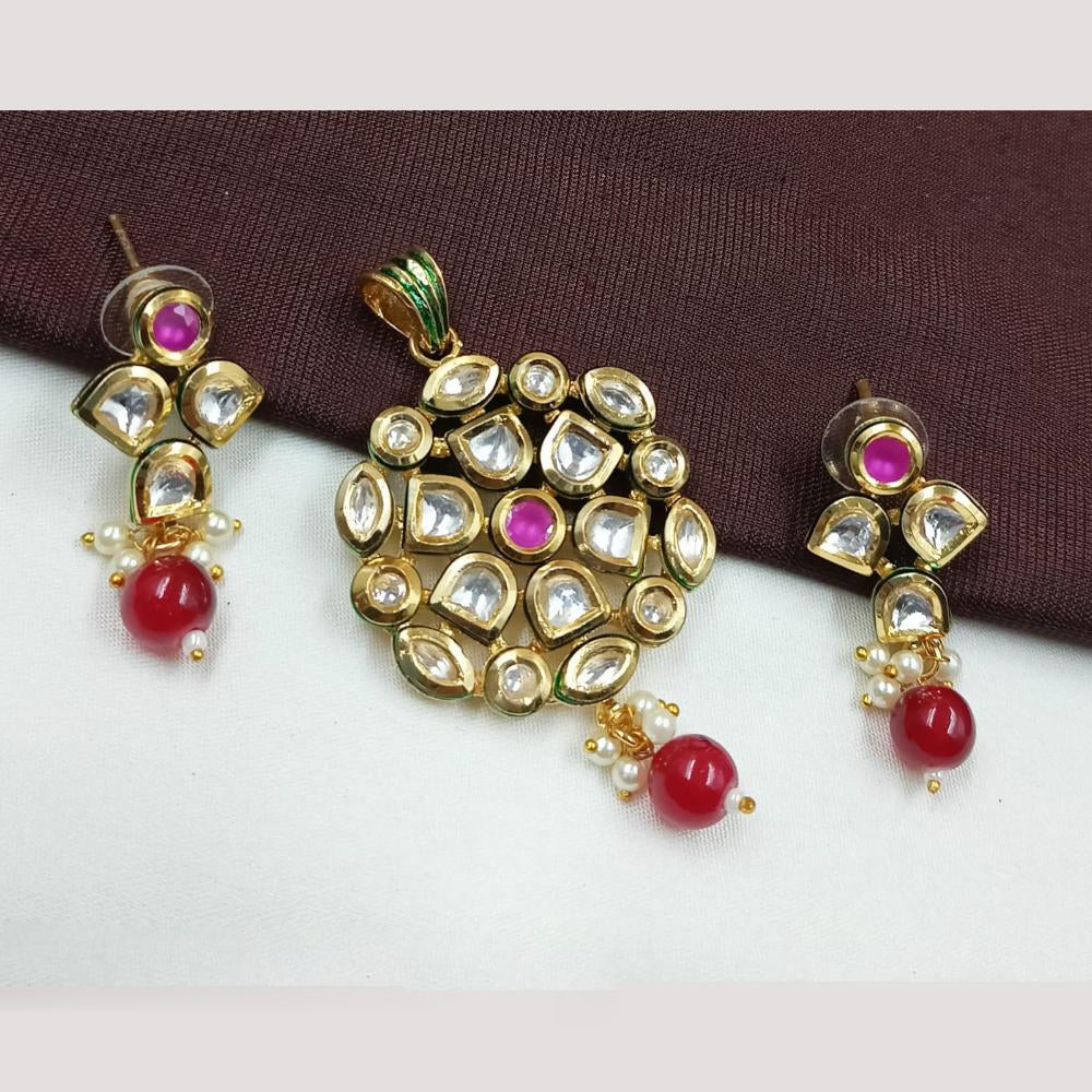 NAFJ Stylish Kundan Pendant Set With Matching Earrings