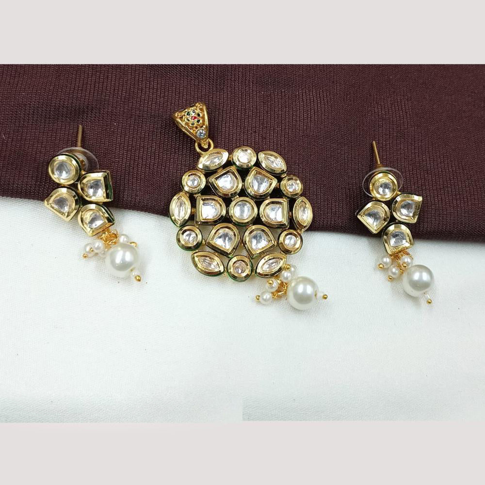 NAFJ Stylish Kundan Pendant Set With Matching Earrings