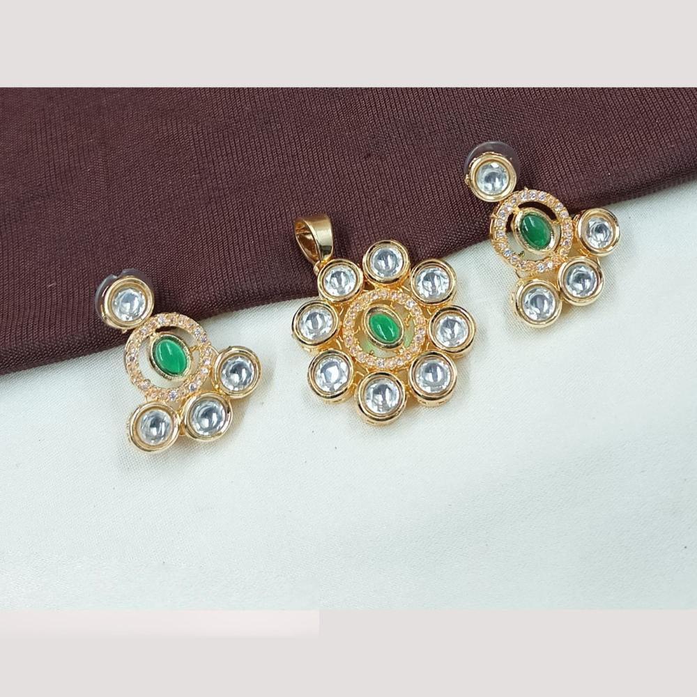 NAFJ Stylish Kundan Pendant Set With Matching Earrings
