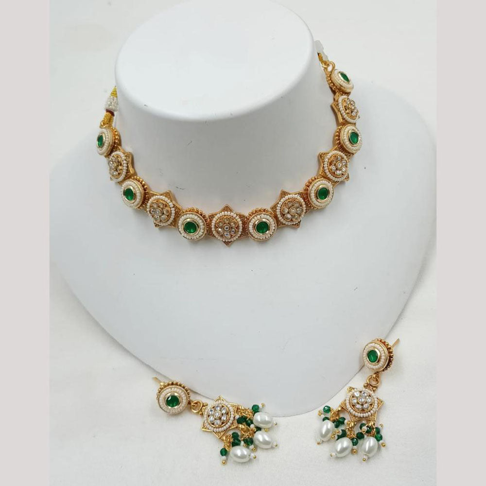 NAFJ Elegant Pota And Pearl Beaded Choker Necklace Set