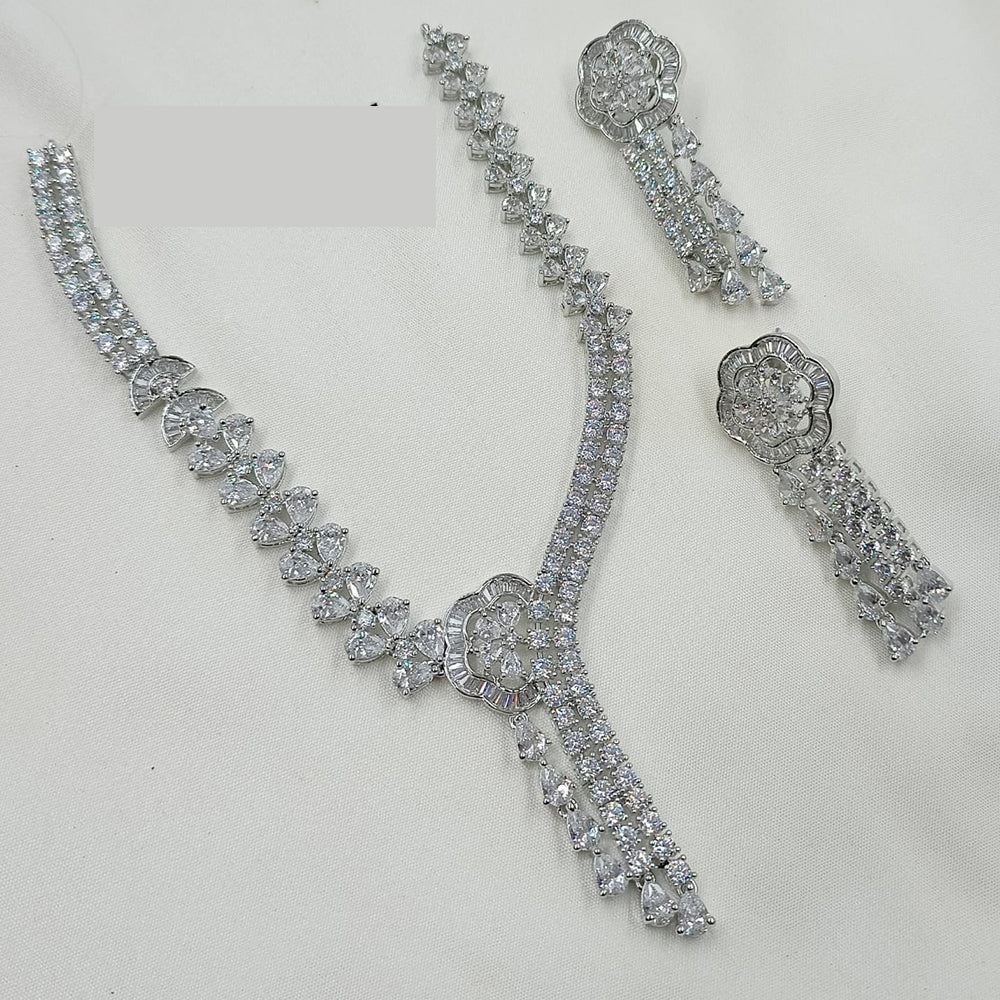 NAFJ Glamorous American Diamond Necklace Set