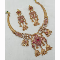 NAFJ Shimmering Pota Stone And Pearl Necklace Set