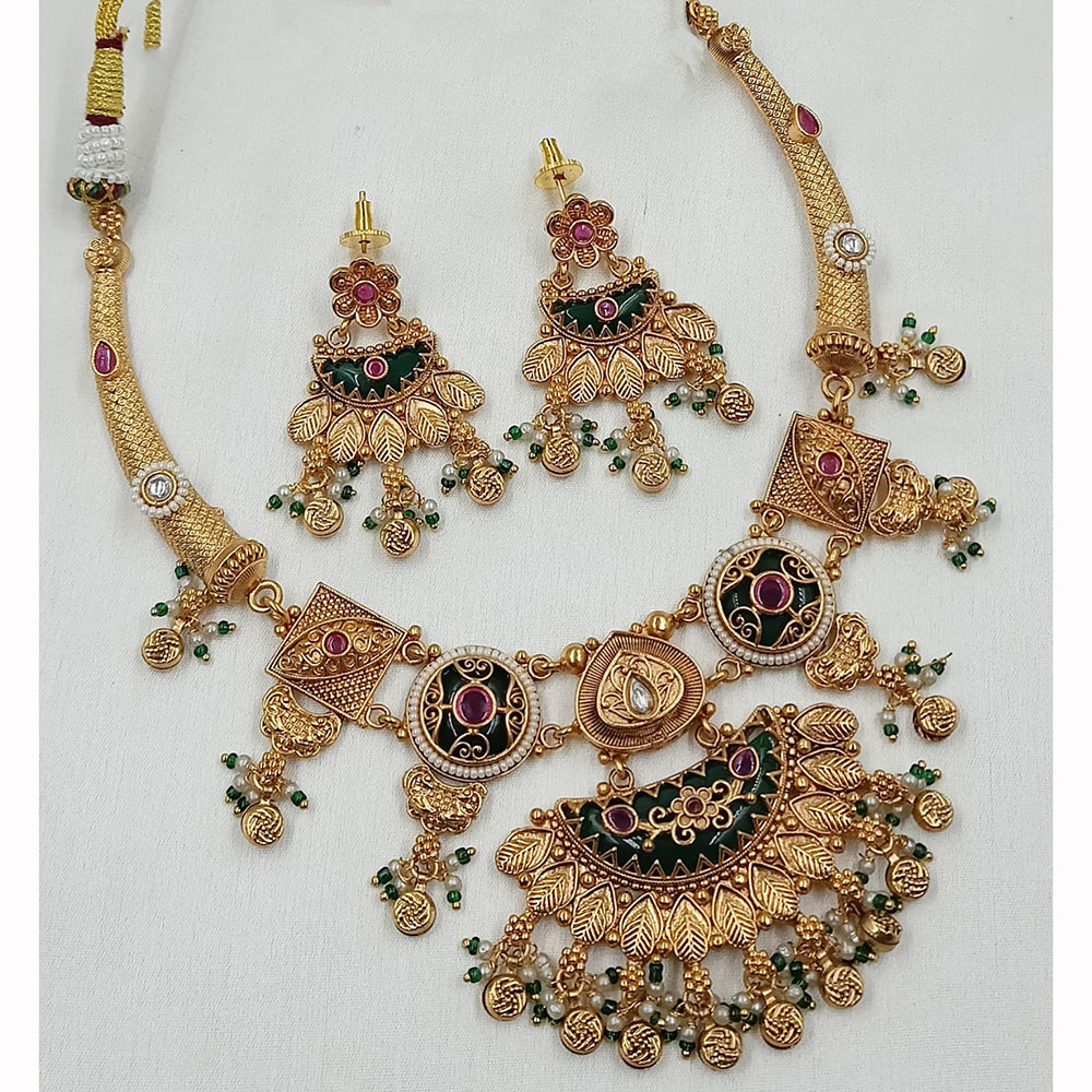 NAFJ Shimmering Pota Stone And Pearl Necklace Set