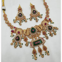 NAFJ Shimmering Pota Stone And Pearl Necklace Set