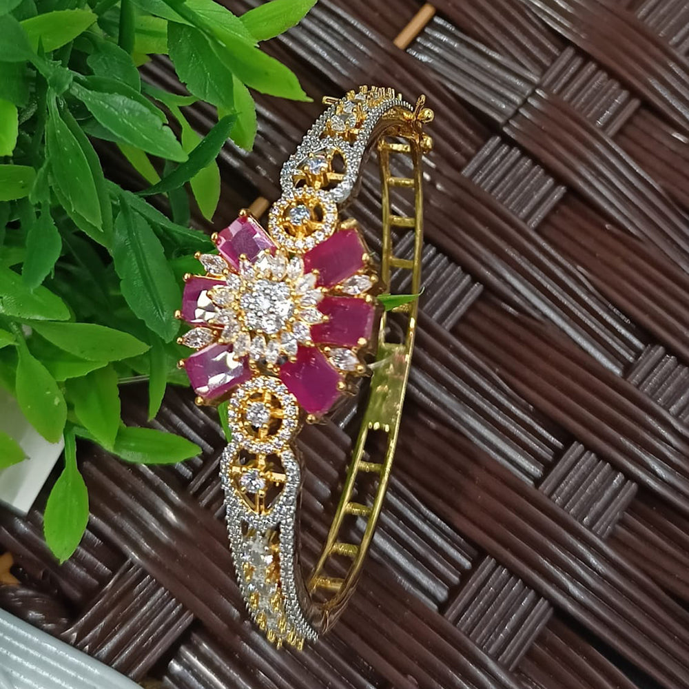 NAFJ Fashionable American Diamond Delicate Openable Bracelet