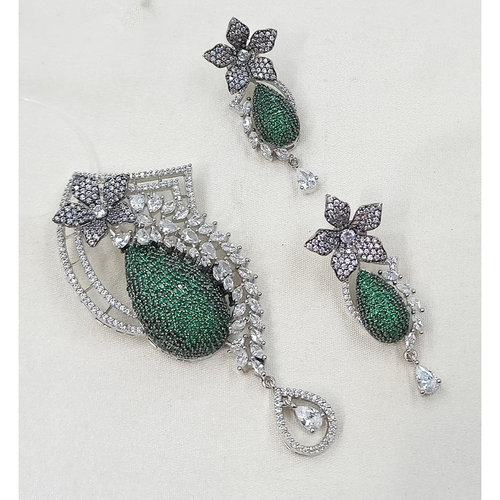 NAFJ Royal American Daimond Pendant Set