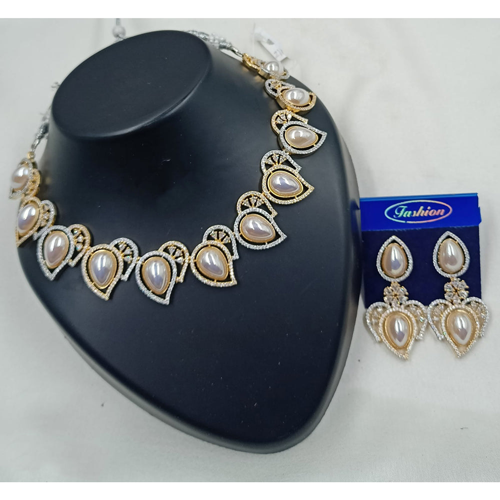 NAFJ Royal Sparkle American Daimond And Austrian Pearl Necklace Set