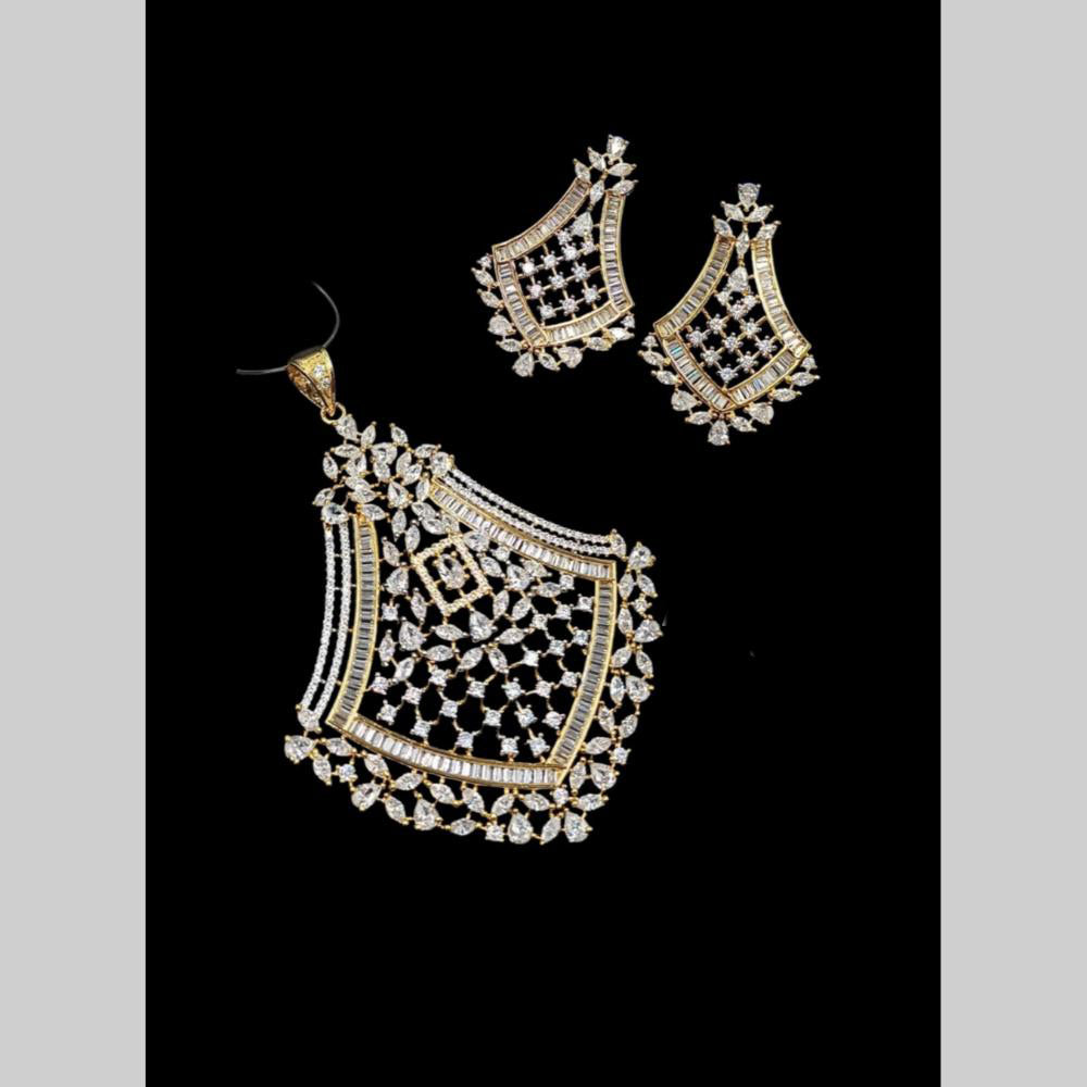 NAFJ Glamorous Crystal Stone  And Austrian Stone Designer Necklace Set
