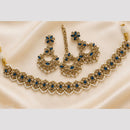 NAFJ Glamorous Crystal Stone And Pearl Necklace Set