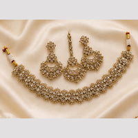 NAFJ Glamorous Crystal Stone And Pearl Necklace Set
