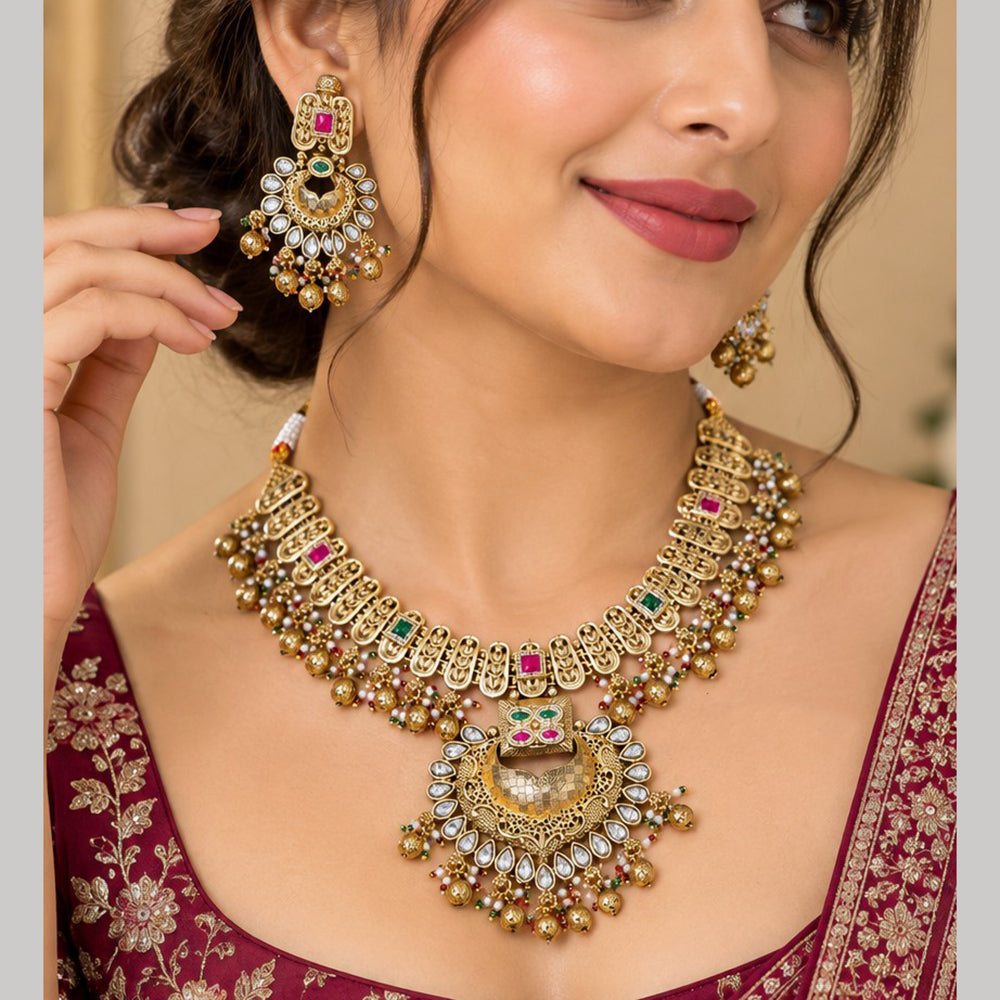 NAFJ Glamorous Pota Stone And Pearl Necklace Set