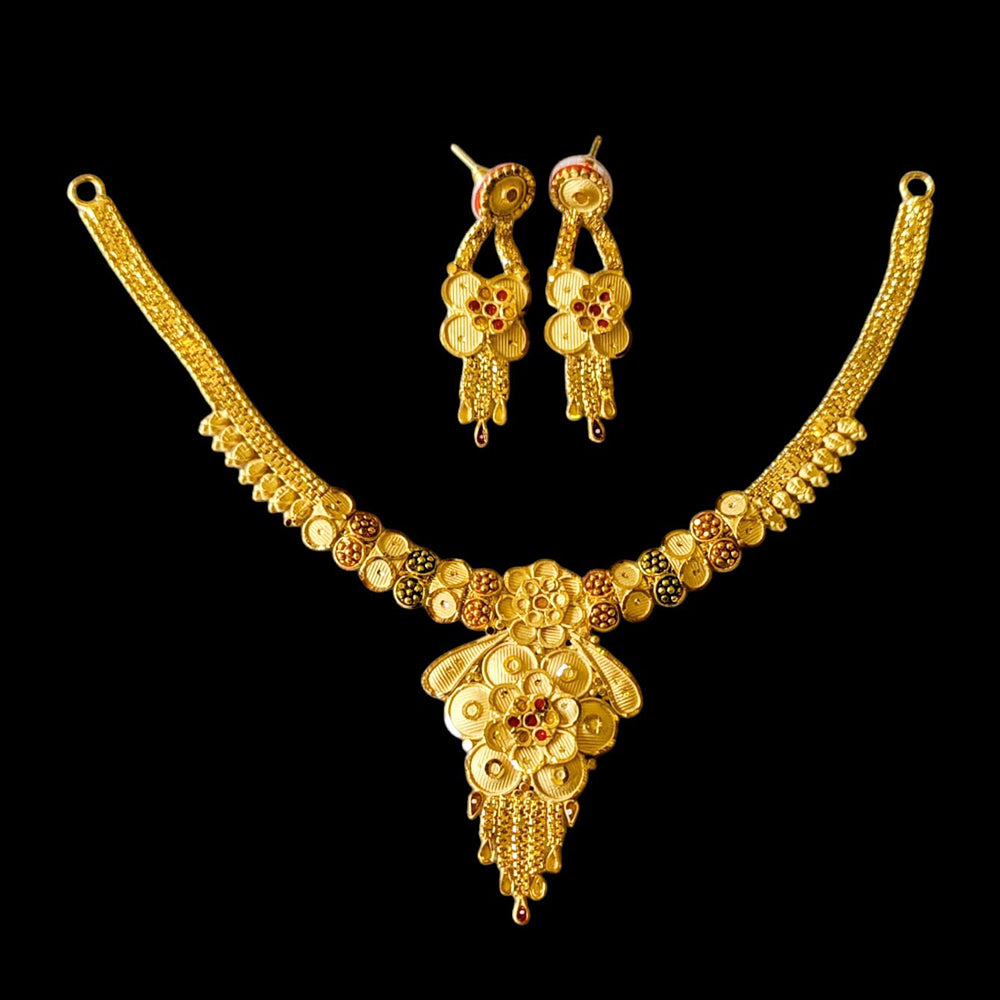 Shipra Gold Forming Gold Necklace Set