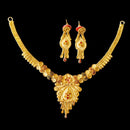 Shipra Gold Forming Gold Necklace Set