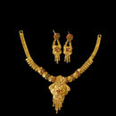 Shipra Gold Forming Gold Necklace Set