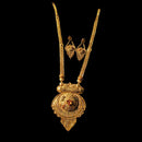 Shipra Gold Forming Gold Necklace Set