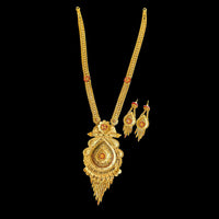 Shipra Gold Forming Gold Necklace Set