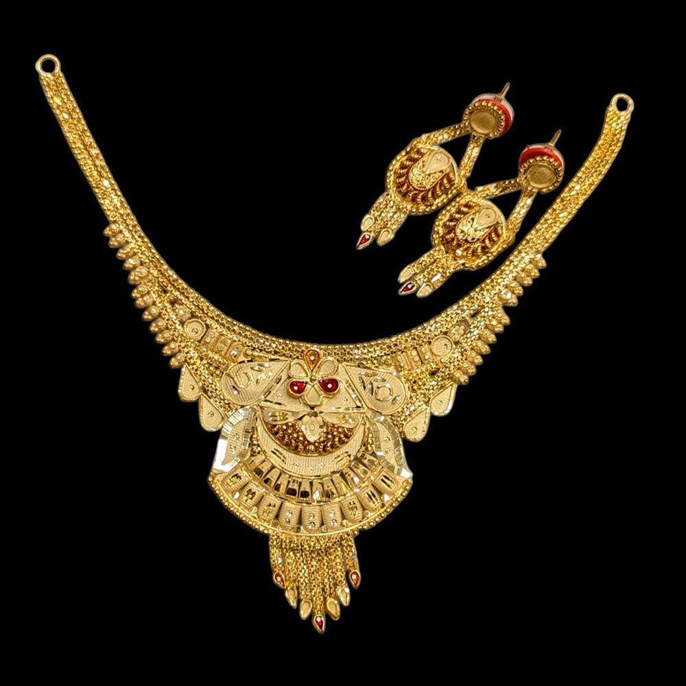 Shipra Gold Forming Gold Necklace Set