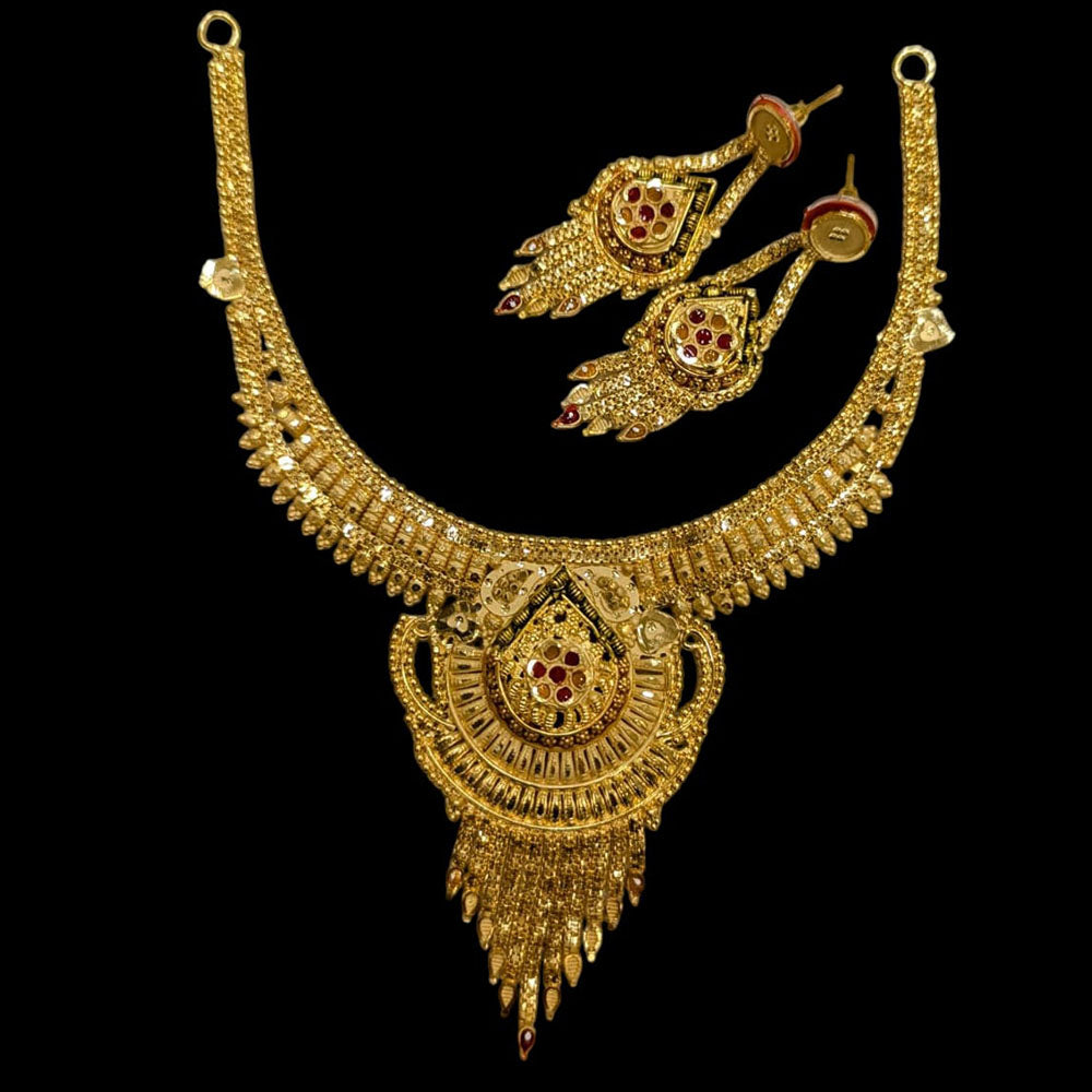 Shipra Gold Forming Gold Necklace Set