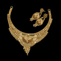 Shipra Gold Forming Gold Necklace Set