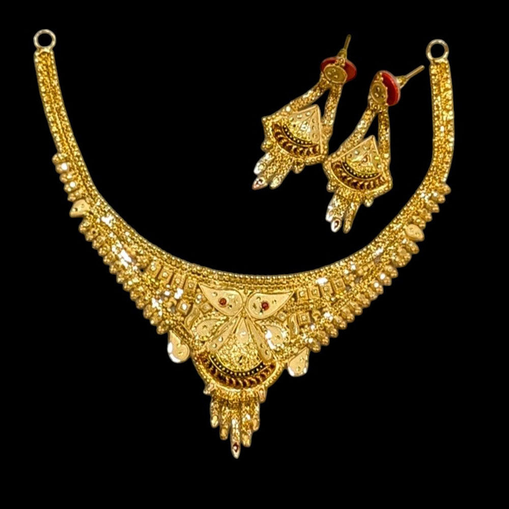 Shipra Gold Forming Gold Necklace Set