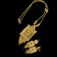 Shipra Gold Forming Gold Necklace Set