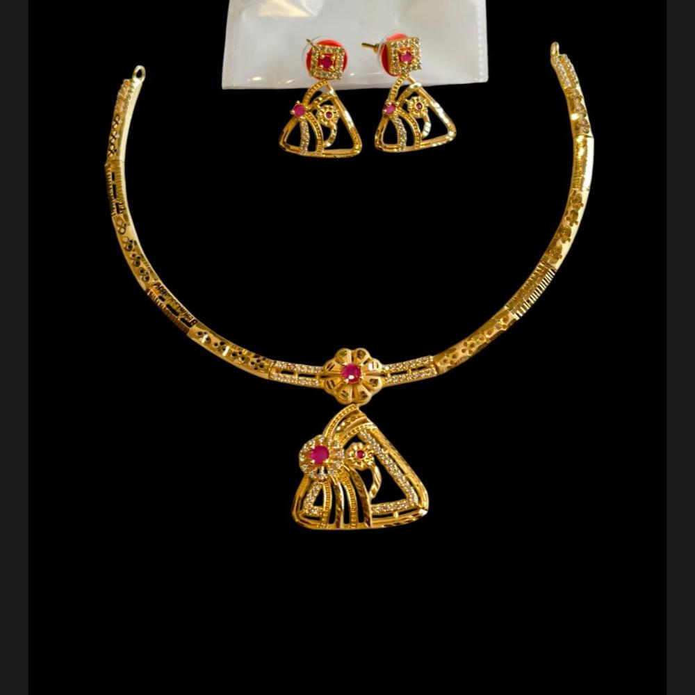 Shipra Gold Forming Gold Necklace Set
