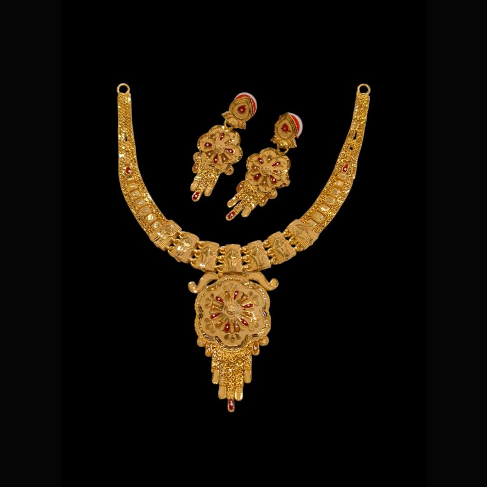 Shipra Gold Forming Gold Necklace Set
