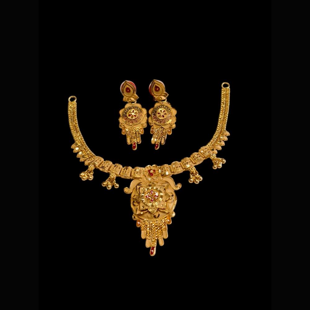 Shipra Gold Forming Gold Necklace Set