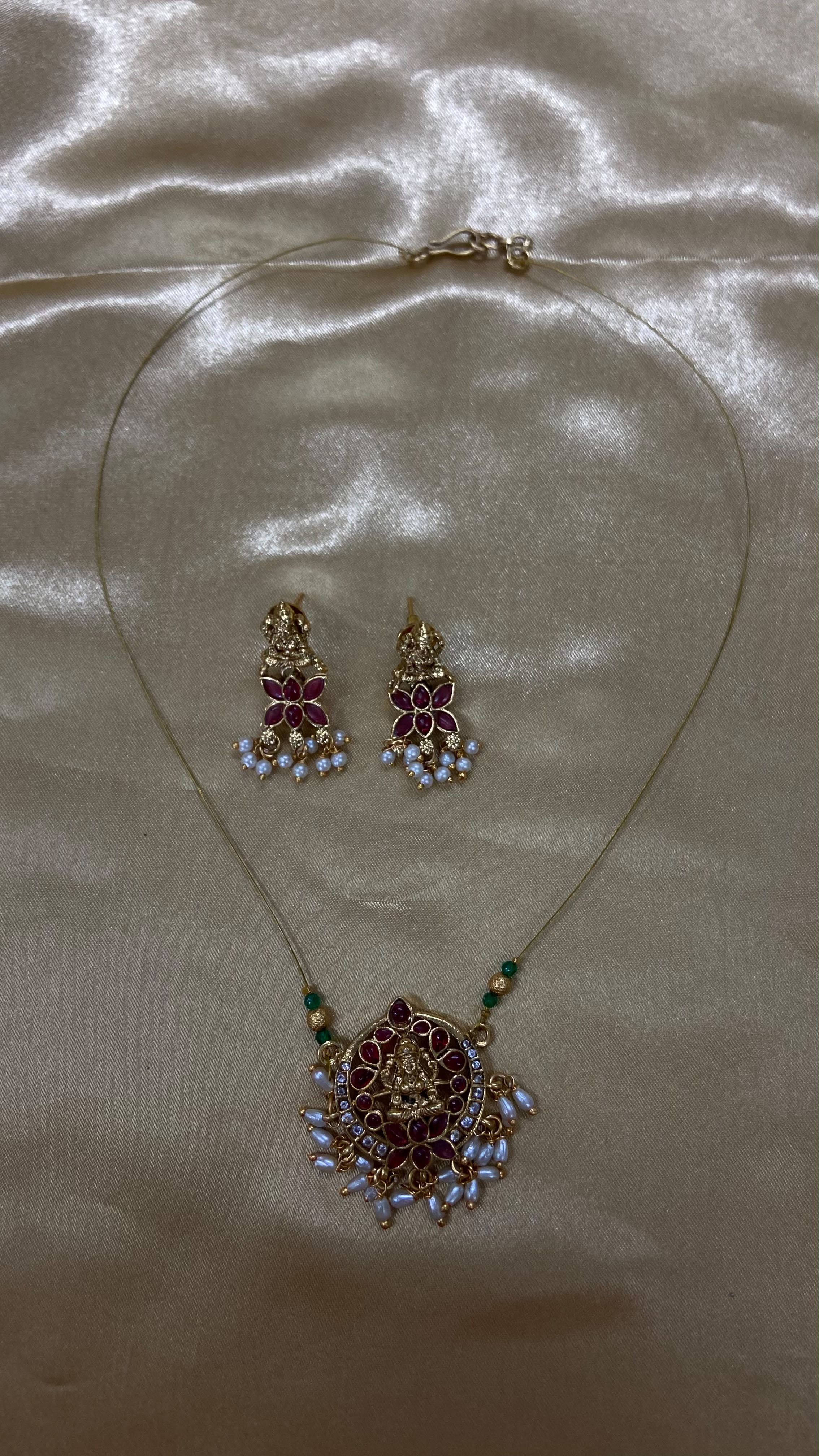 Darshana Jewels Exclusive Pota Stone And Pearl Temple Necklace Set
