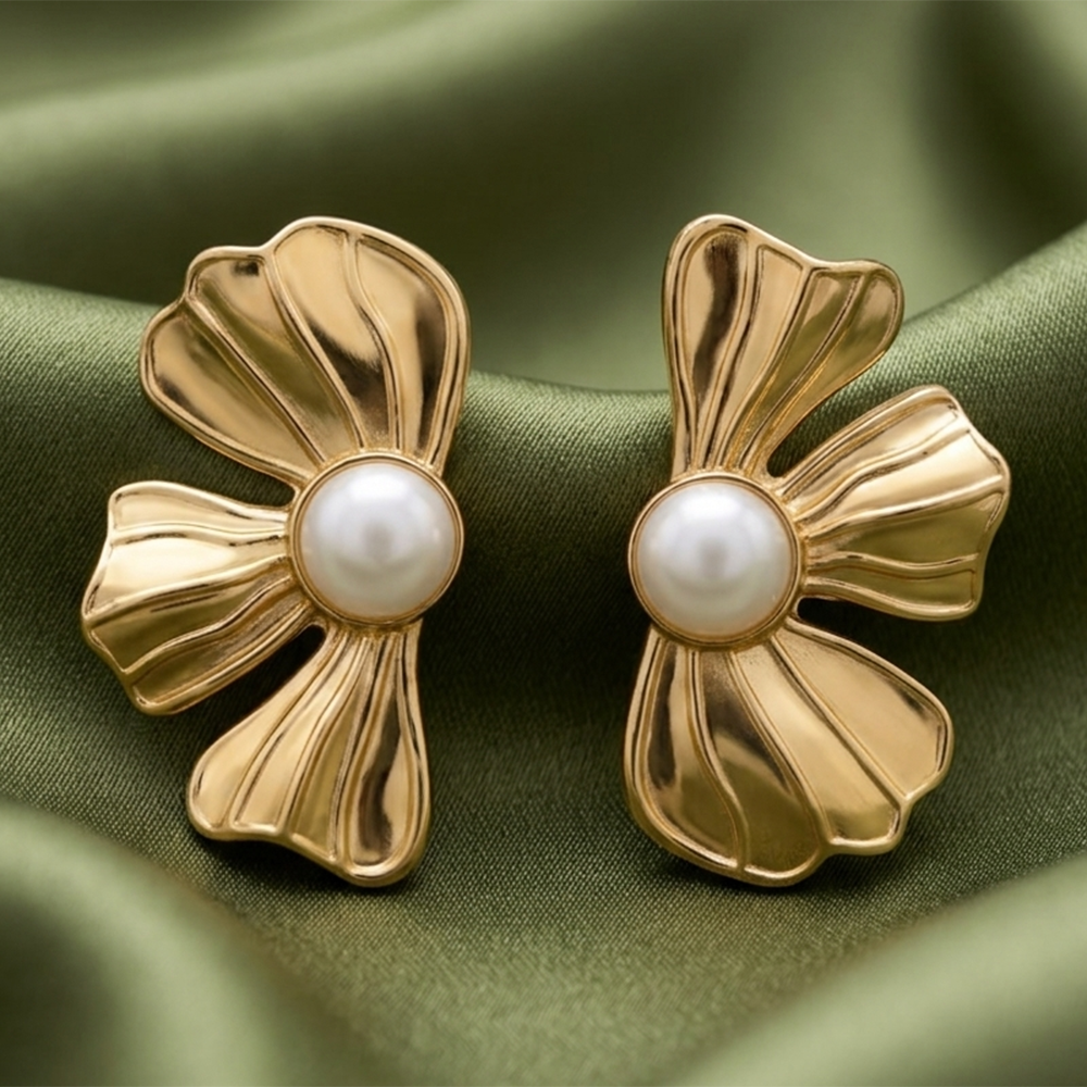 Urthn Trendy Gold Plated Flower Petals Design Earring(Pack of 6)