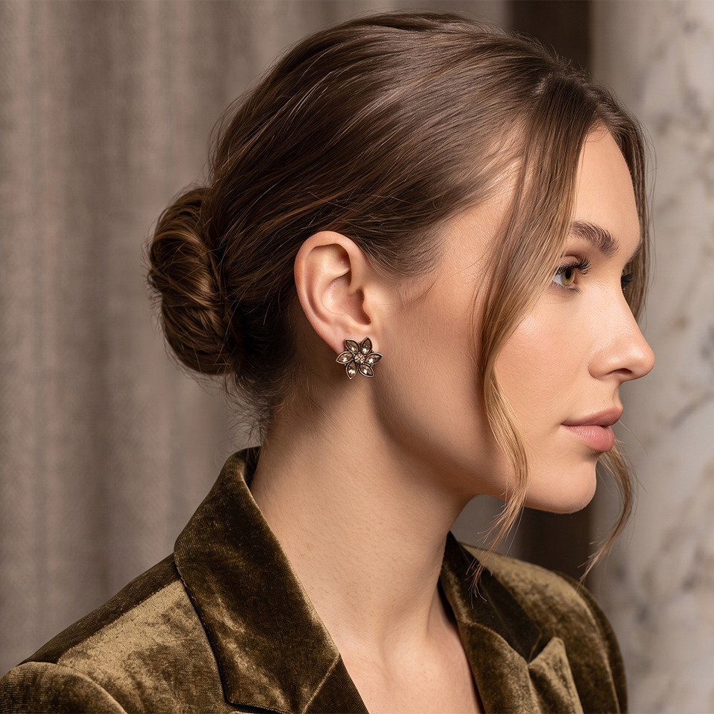 Urthn Antique Gold Plated Crystal Stud Earrings (Pack of 6 )