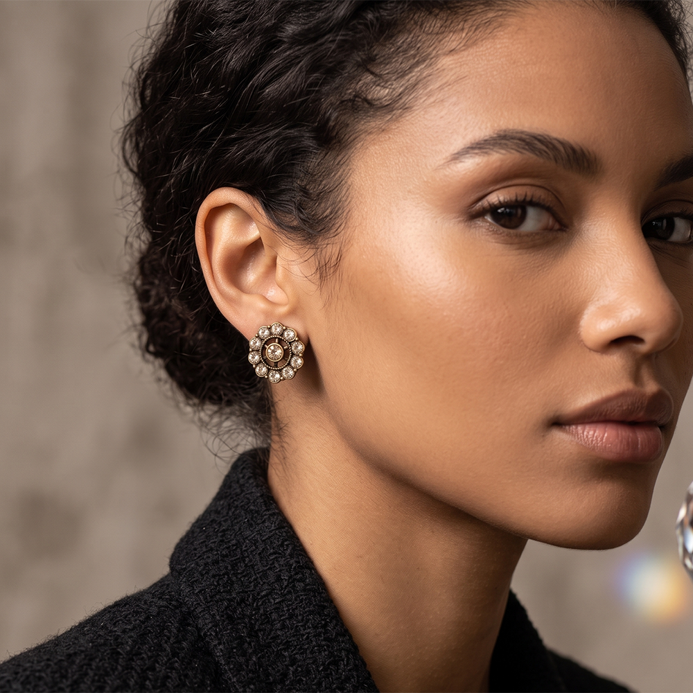 Urthn Antique Gold Plated Crystal Stud Earrings (Pack of 6 )