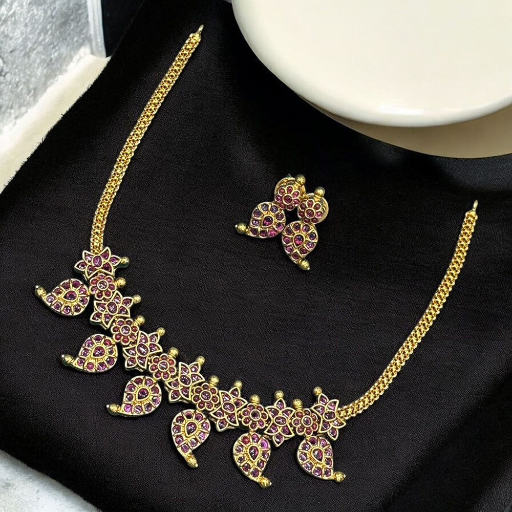 Sona Covering Stylish Pota Stone Necklace Set For Every Festive And Wedding Wear