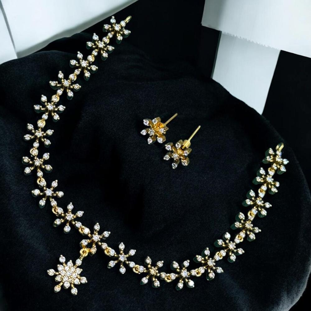 Sona Covering Glamorous Austrian Stone Necklace Set