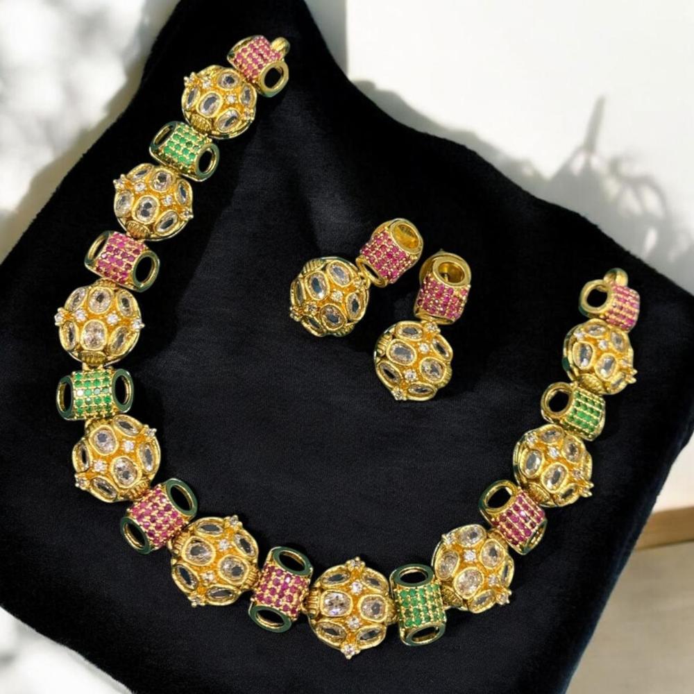 Sona Covering Glamorous Glow Pota Stone Necklace Set