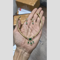 Sona Covering Glamorous Crystal Stone And Austrain Stone Necklace Set
