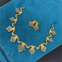 Sona Covering Glamorous Austrian Stone And Pearl Necklace Set
