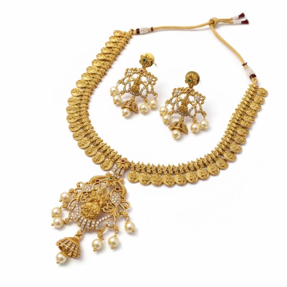 Sona Covering Delicate Pota Stone And Pearl Temple Necklace Set
