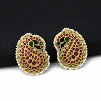 Sona Covering Heritage Pota Stone And Pearl Studs Earrings