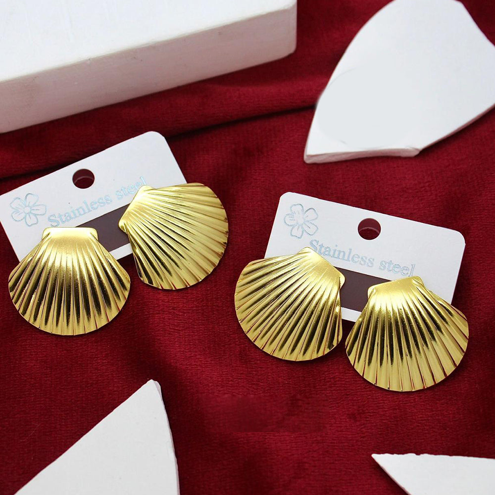 Klitz Gold Plated Stunning Fashion Shell  Stud Earring