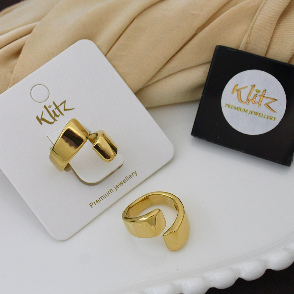 Klitz Minimalist Glossy Gold Statement Ring