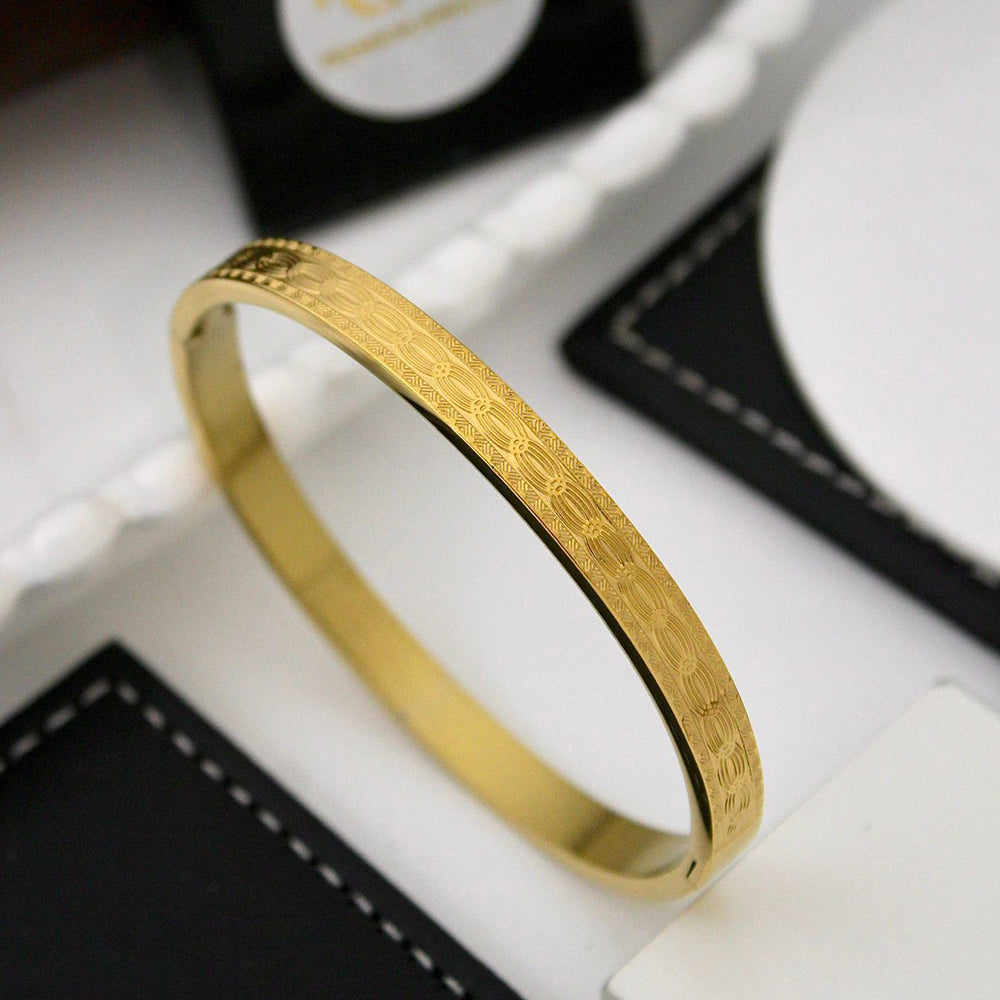 Klitz Sleek Polished Finish Designer Openable Bracelet