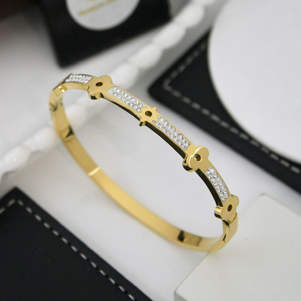 Klitz Premium Austrian Stone Designer Openable Bracelet