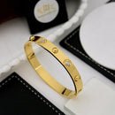 Klitz Elegant Floral Openable Bracelet