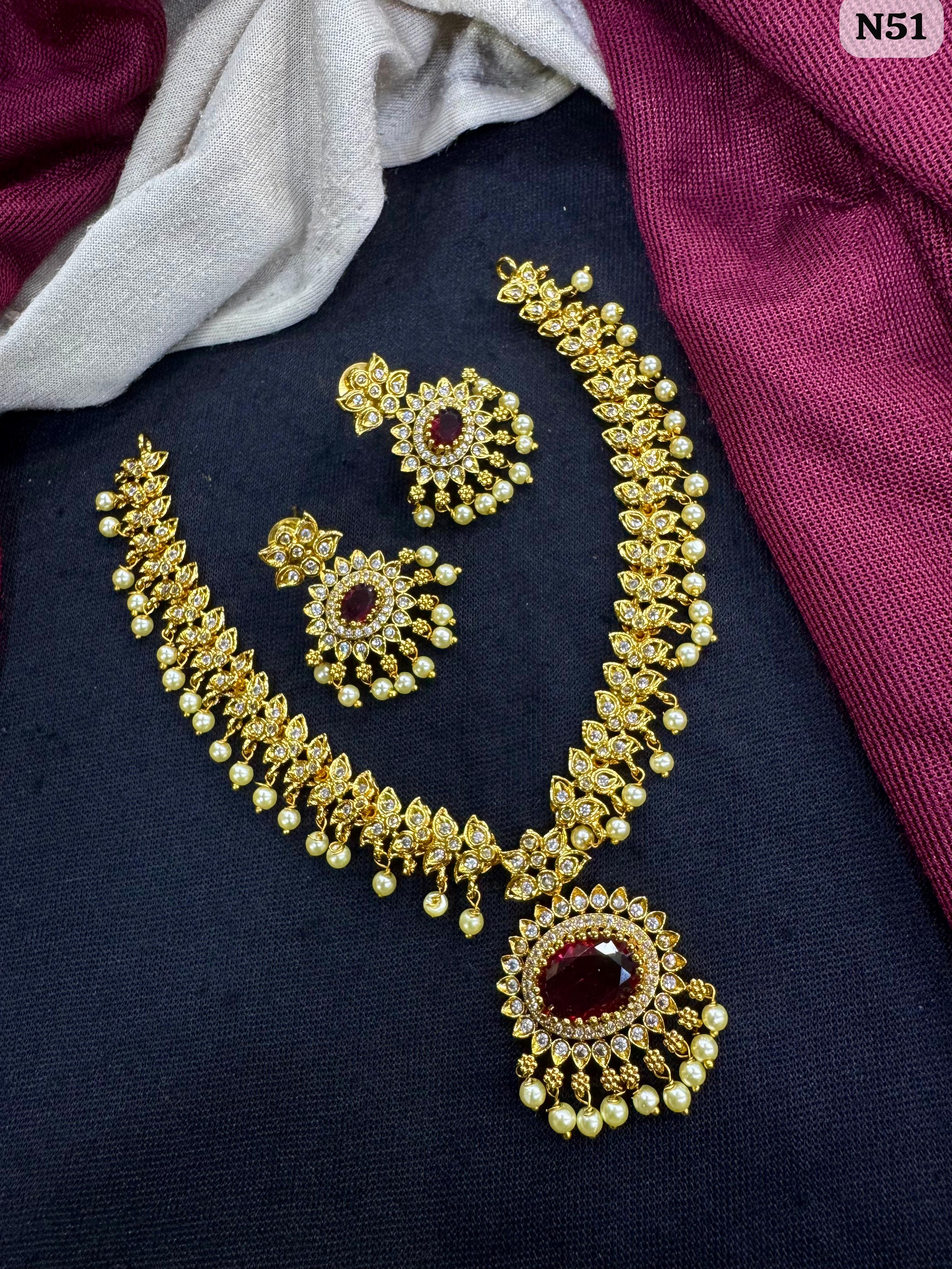 Tanish Art Jewellery Majestic Crystal Stone and Pearl Necklace Set