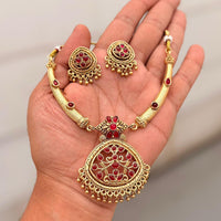 Tanish Art Jewellery Grand Pota Stone And Pearl Necklace Set