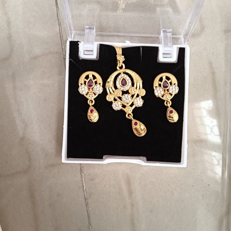 Santosh Chudighar Shimmering Austrian Stone Pendant Set