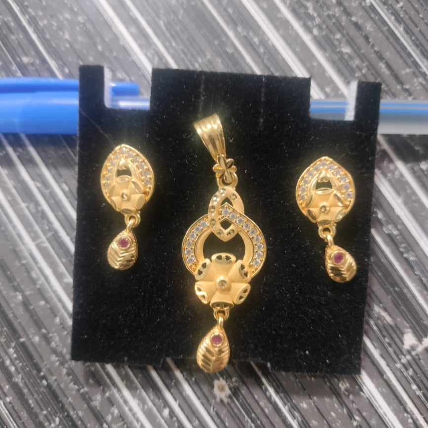 Santosh Chudighar Shimmering Austrian Stone Pendant Set